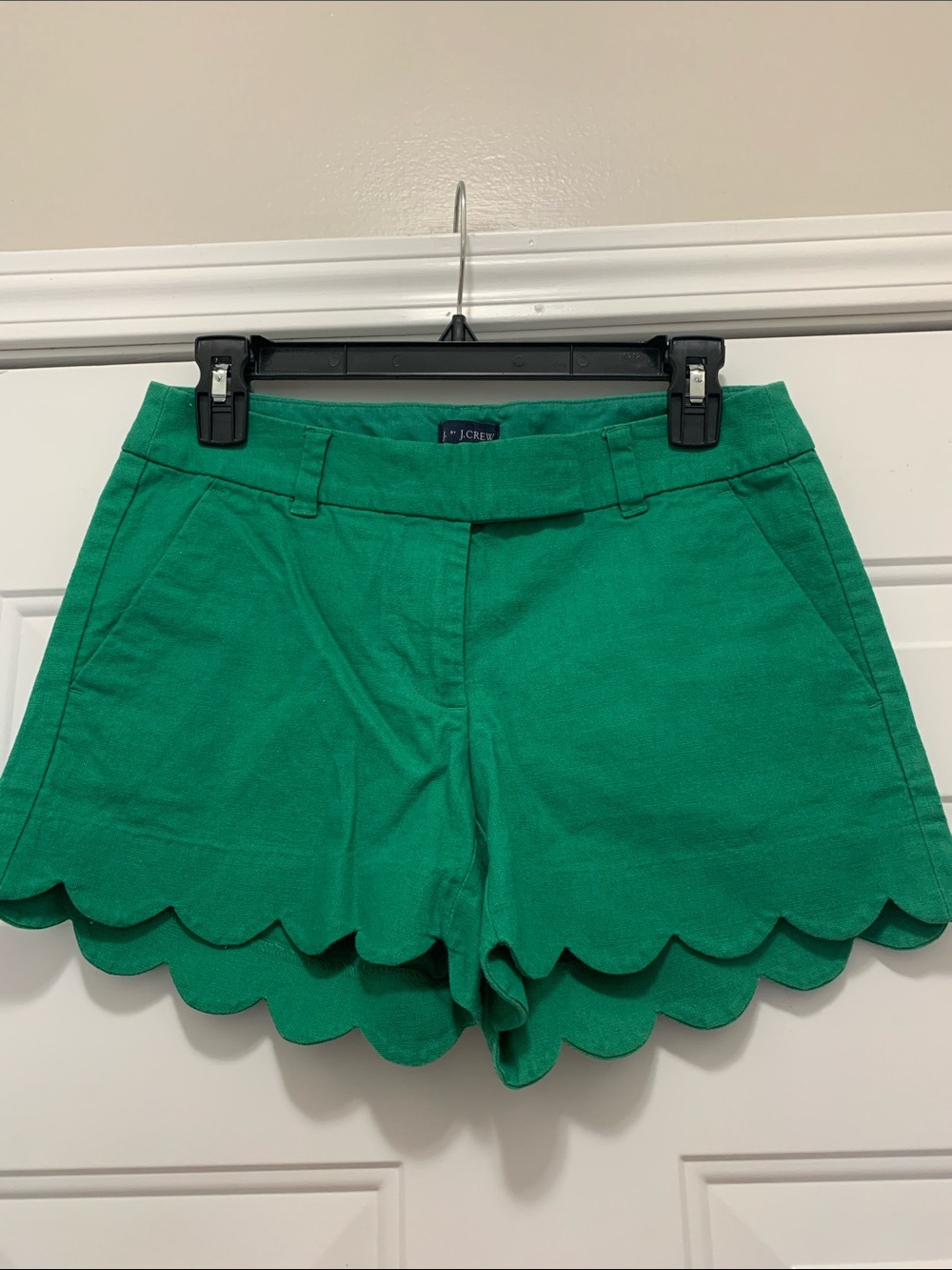 3/$15 J. Crew 100% Linen & Cotton Blend Emerald Green Scalloped Hem Shorts Size0